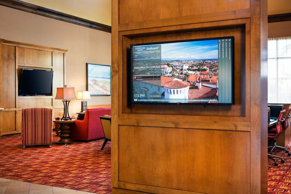 คอร์ตยาร์ด ซานตาบาร์บารา โกลตา Hotel Goleta ภายนอก รูปภาพ