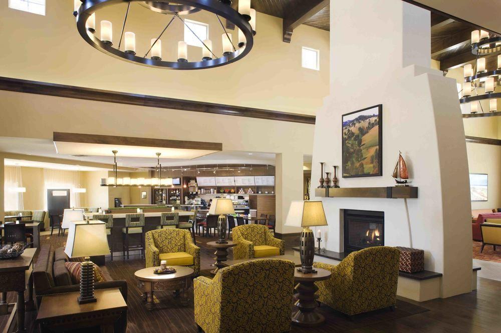 คอร์ตยาร์ด ซานตาบาร์บารา โกลตา Hotel Goleta ภายนอก รูปภาพ