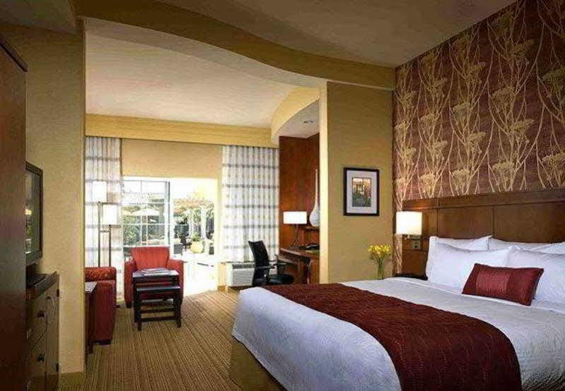 คอร์ตยาร์ด ซานตาบาร์บารา โกลตา Hotel Goleta ภายนอก รูปภาพ